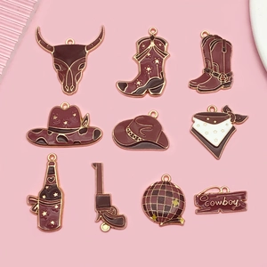 Set de breloques émaillées cowboy avec bottes, chapeau et crâne pour bijoux DIY