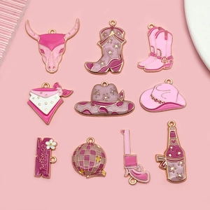 Détails de breloques émaillées style cow-girl rose et or pour la création de bijoux DIY