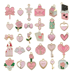 Pink and gold enamel heart-shaped alloy pendants for DIY jewelry and necklaces