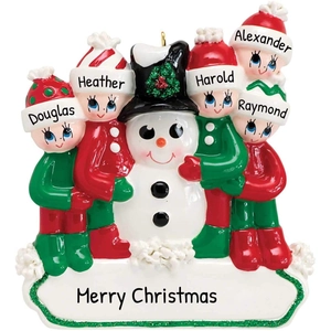 Detailansicht der personalisierten Schneemann-Familie Weihnachtsdeko mit fünf Kindern