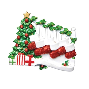 Décoration de Noël sapin et chaussettes à paillettes rouges avec barrière blanche