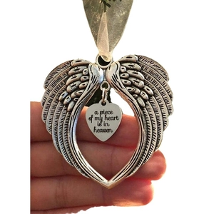 Silberner Engelsflügel Herz Gedenkanhänger mit My Heart Is In Heaven Gravur