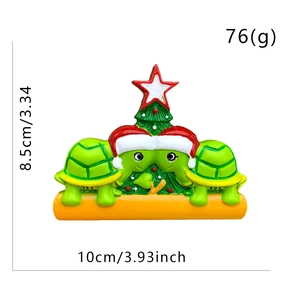 Detailed size chart of resin Christmas turtle ornament with dimensions 10cm x 8.5cm and weight