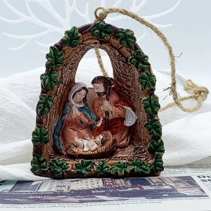 Ornement de crèche de Noël en résine avec bordure de lierre et cordelette