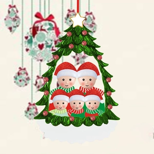 Family of 5 Christmas tree resin pendant with cute cartoon heads and red hats