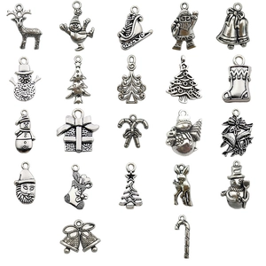 Set de 22 colgantes navideños de aleación plata antigua con renos y copos de nieve
