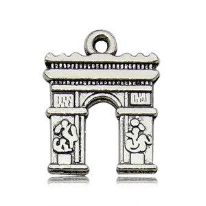 Gedetailleerde retro zilveren Arc de Triomphe hanger met fijn architectonisch reliëf