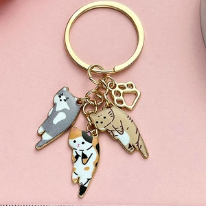 Cute Cartoon Cat Keychain Zinc Alloy Enamel Paw Pendant Gold Tone Animal Pet Lover Souvenir Bag Charm For Women Kids