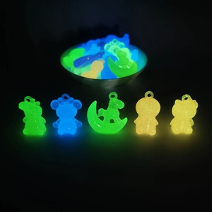 Luminous resin animal pendants in assorted shapes for DIY jewelry and keychains