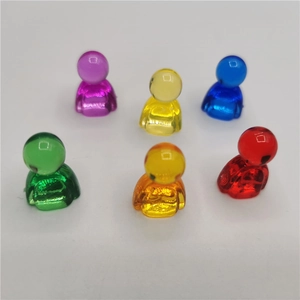 Set mit 6 bunten transparenten Acryl-Spielfiguren für Brettspiele in verschiedenen Farben