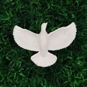 White decorative flying dove ornament for wedding and holiday party decoration