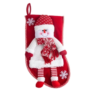 Chaussette de Noël rouge avec poupée bonhomme de neige 3D et flocons pour décoration