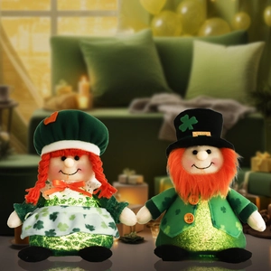 Set di gnomi di peluche per San Patrizio con paillettes verdi e motivi a trifoglio