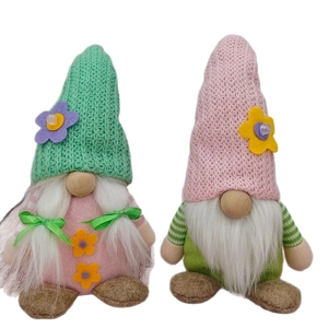 Spring gnome plush dolls with knitted hats and floral decorations for home ornaments