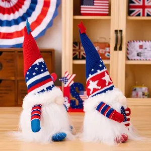 Patriotischer Unabhängigkeitstag-Gnom-Plüsch mit LED-Licht und USA-Strickmütze
