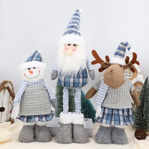Drei teleskopische Weihnachts-Plüschpuppen als Weihnachtsmann, Schneemann und Elch im Set