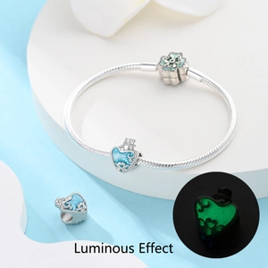Bracelet S925 argenté avec pendentifs cœurs lumineux et design marin
