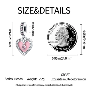 Detailansicht der rosa Herzflügel-Charm-Perle mit 23,5 mm Höhe und 4,6 mm Lochgröße