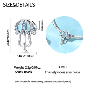Tabella delle taglie e vista della perla a medusa in argento con smalto blu e zirconi