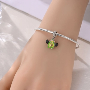 Brazalete plateado con colgante de aguacate fitness divertido y pequeño corazón dorado