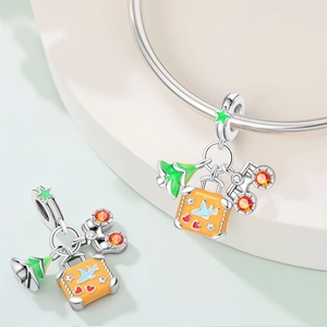 Silberner Lebensbaum-Anhänger mit orangem Koffer, Palme und Kamera für Armbänder