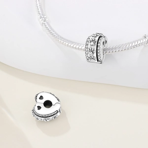 Macro di charm a cuore in argento con zirconi incastonati e motivo a zampa
