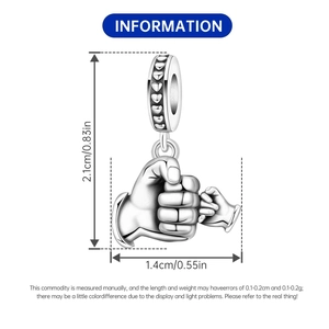 Dimensions détaillées du charm main mère et enfant en argent pour bracelets DIY