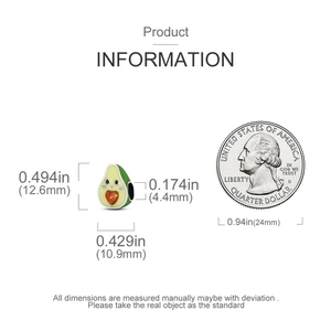 Comparación detallada de tamaño de un colgante de aguacate en plata 925 con moneda