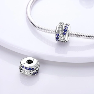 S925 Silberperlen-Anhänger mit blauen und weißen Zirkonia auf Schlangenkette