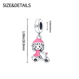 Charm fille en scooter en argent S925 émail rose et zircons pour bijoux DIY