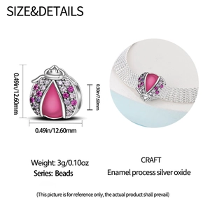 Detailansicht Marienkäfer-Perle mit rosa Emaille und Kristallen für DIY-Armbänder