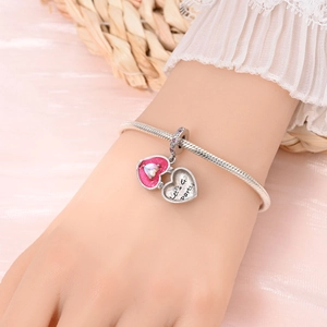 Silbernes Herz-Medaillon-Armband mit Let's Party-Gravur und rosa Glitzer-Inlay