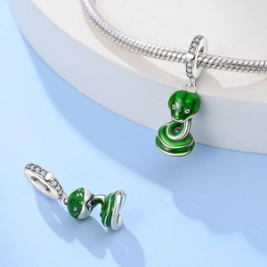 Slangbedel van S925 zilver met groen email en zirkonia voor kralenarmbanden