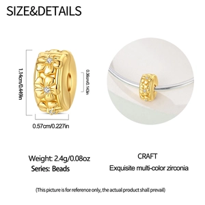Detailansicht einer goldenen Blumenperle mit Zirkonia und Maßen für DIY-Schmuck