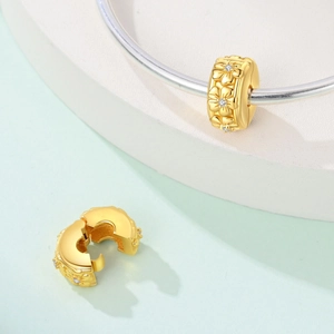 Goldener Blumen Clip Charm mit 18 Karat Vergoldung und Zirkonia für DIY Armbänder