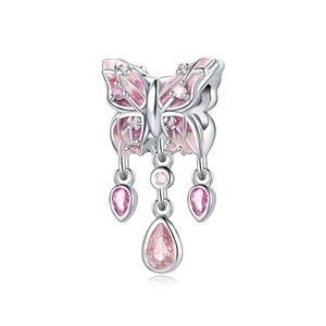 Nahaufnahme von silbernem Schmetterling-Anhänger mit rosa Emaille und Zirkon-Edelsteinen