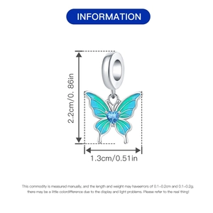 Detaillierte Schmetterlings-Charm Maße 2,2cm x 1,3cm mit Emaille und blauem Herzjuwel
