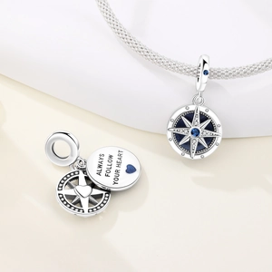 Kompass-Anhänger aus 925er Silber mit blauem Stein und Always Follow Your Heart Gravur