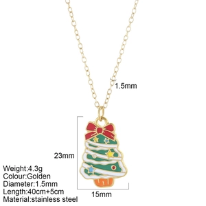Collar de acero inoxidable dorado con un festivo colgante de árbol de Navidad verde