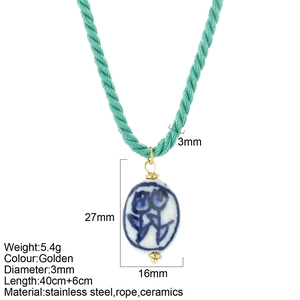 Keramische tulp hanger ketting met groen gevlochten touw en gouden roestvrij staal