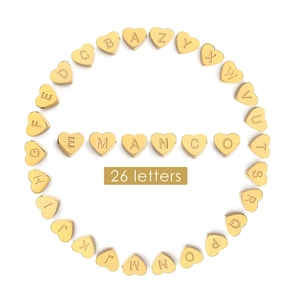 Set de cuentas de corazón dorado con letras A-Z de acero inoxidable para joyería DIY