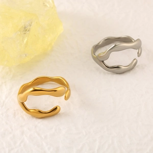 Minimalistische unregelmäßige Wellenringe in 18K Gold und Silber mit organischem Design