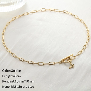 Collana a catena graffetta in acciaio inossidabile dorato con pendente cuore lettera A