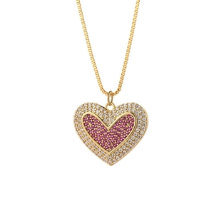 Collar dorado con colgante de doble corazón, circonitas y piedra púrpura en cadena