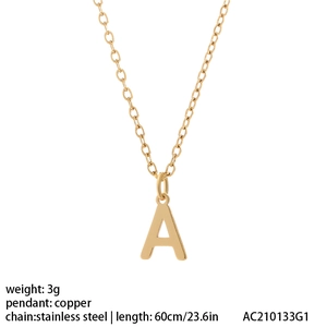 Collier lettre A en acier titane doré avec chaîne en acier inoxydable et fini poli