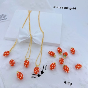 Lindo Colgante de Fresa Roja Para Creación de Joyas DIY Aleación Chapada en Oro de 18K Perlas Artificiales de Imitación Dijes Para Collares Pendientes