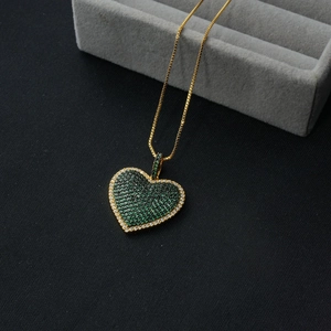 Elegant gold-plated heart pendant necklace with green zircons and box chain