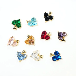 Lot de 10 pendentifs cœur en zircone cubique avec fermoirs dorés en plusieurs couleurs variées