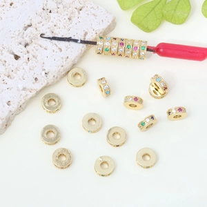 Distanziatore rotondo placcato oro 14k con zirconi colorati per creazione di gioielli