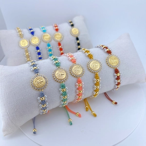 Religiöse gewebte Armbänder mit Jesus-Goldmünzen und Kristallakzenten für Frauen